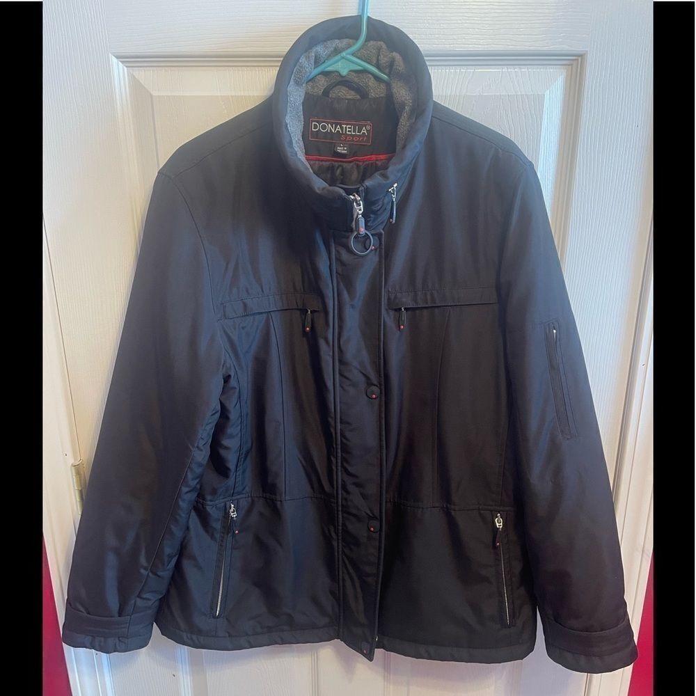 Donatella sport black winter coat sz L